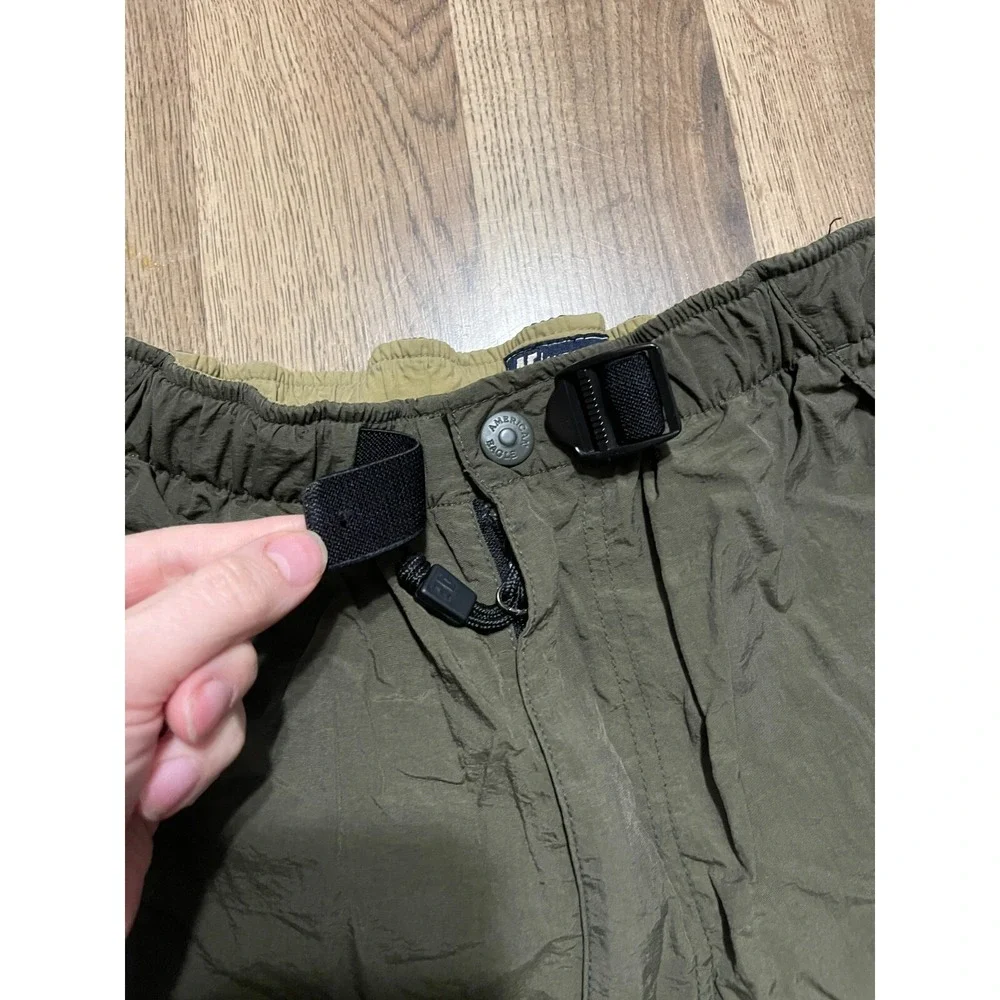American Eagle Outfitters Shorts, Men's Medium, Green Performance Built in Belt